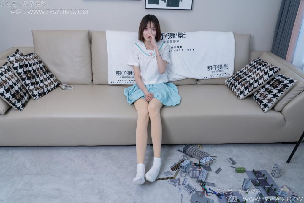 甜予攝影 NO.182 珞珞-板鞋、白棉襪、厚肉絲、小人國劇情[134P/2V/10.5GB]插圖2