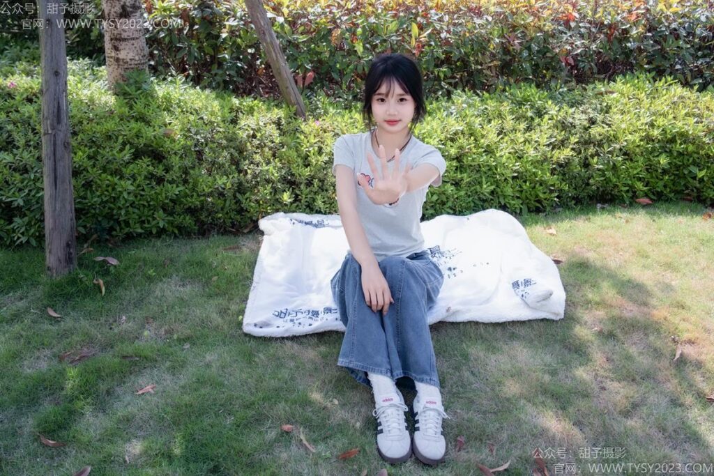 甜予攝影 NO.194 小橙子-板鞋、白棉襪、裸足[130P/2V/9.36GB]插圖