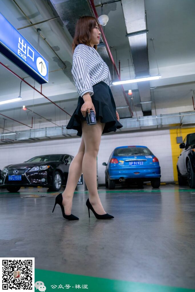 襪澀寫真 VOL.003 快點(diǎn)和晶晶一起逛宜家 [83P/1.07G]插圖2