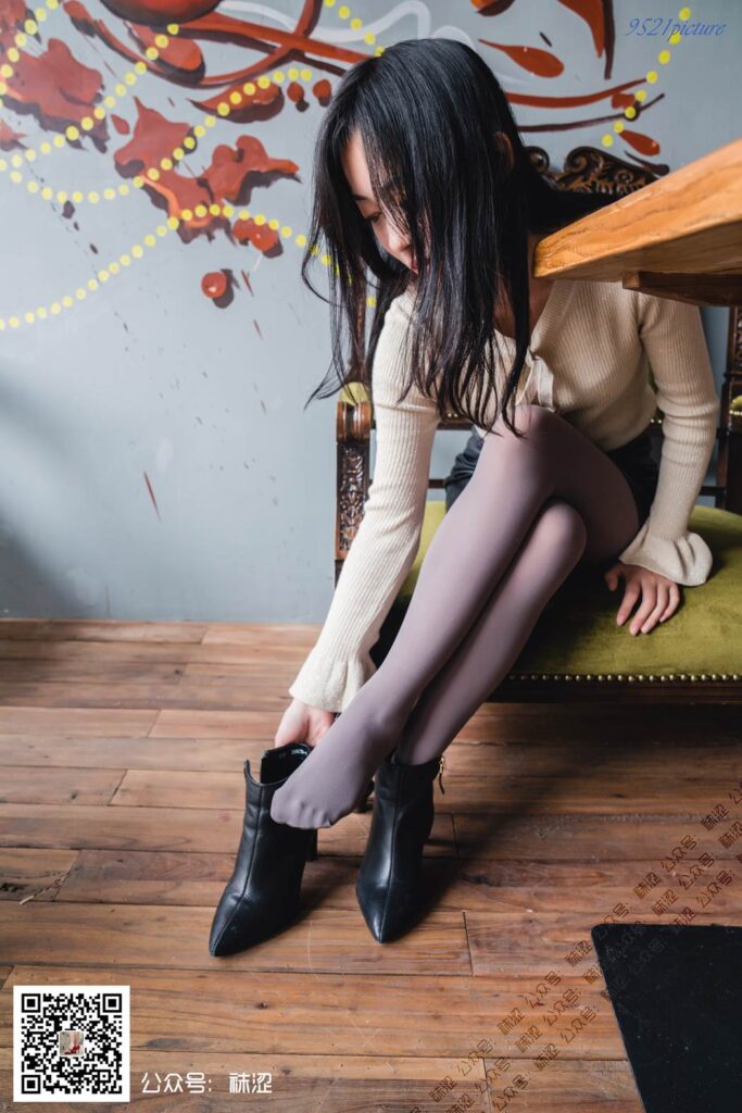 襪澀寫真 VOL.040 安妮-極致黑絲圖集 [96P/1.88G]插圖2