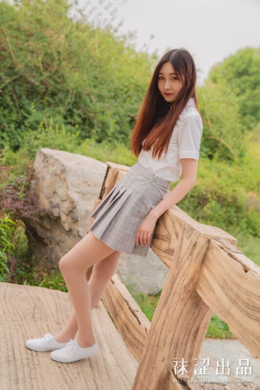 襪澀寫真 VOL.042 安妮室外秀絲 [40P/801MB]-無料攝影圈