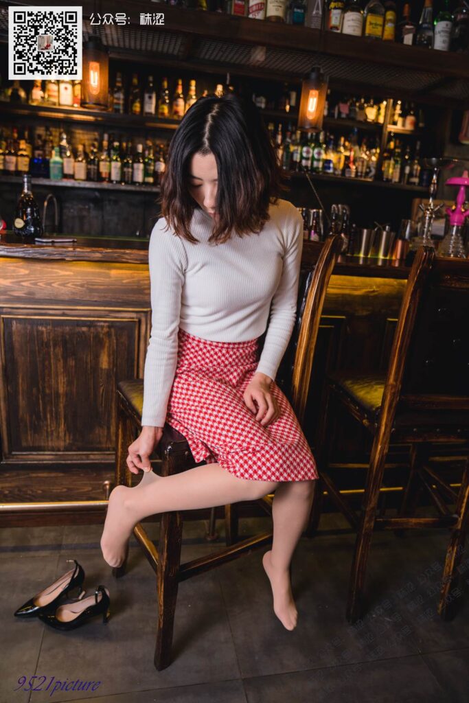 襪澀寫真 VOL.052 樂樂的制服灰絲 [76P/1.4G]插圖3