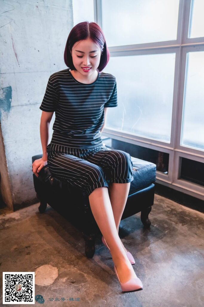 襪澀寫真 VOL.062 思甜1.0 [51P/92MB]插圖2