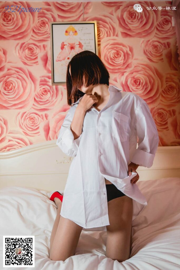 襪澀寫(xiě)真 VOL.065 臉臉喬11粉蛇 [43P/1V/922MB]插圖3