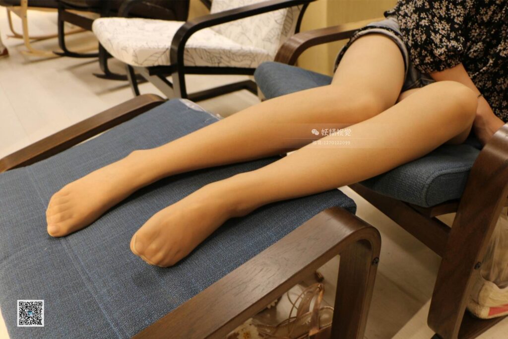 妖精視覺(jué)@NO.022 鈺鈺 纖足點(diǎn)上花瓣 [60P/23.7MB]插圖3