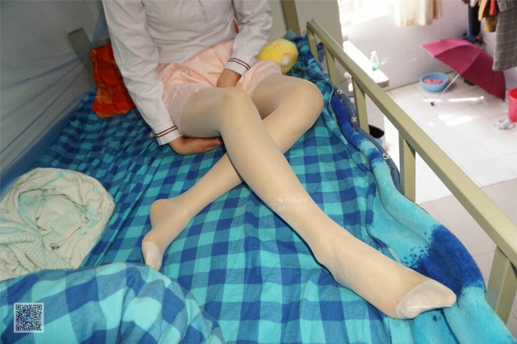 妖精視覺 NO.035 布布 大學女生宿舍的絲襪少女 [37P/18.9MB]插圖3