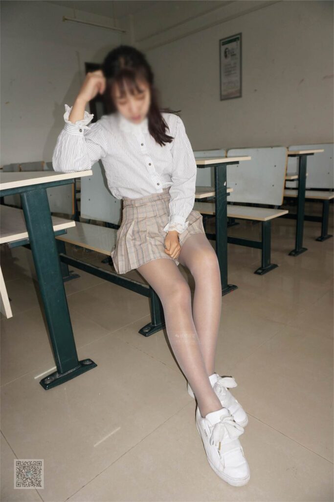 妖精視覺@NO.056 妖妖 教室的灰絲小精靈 [55P/34.3MB]插圖2