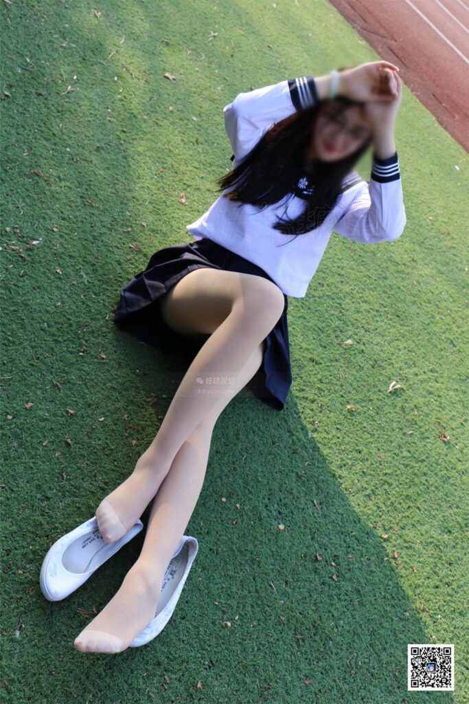 妖精視覺@NO.076 甜甜 體育場足尖加固肉絲襪 [55P/57MB]插圖1