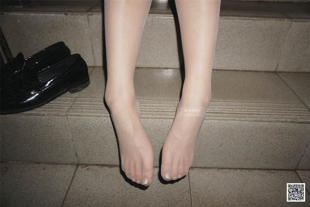 妖精視覺@NO.077 小璇 李體檢偶遇你的肉絲襪 [62P/34.8MB]插圖3