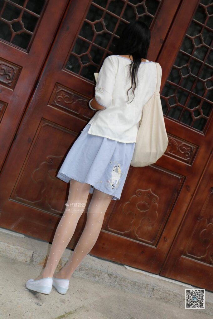 妖精視覺(jué) NO.079 甜甜 街頭小酒館故事的開(kāi)始 [74P/37.7MB]插圖3