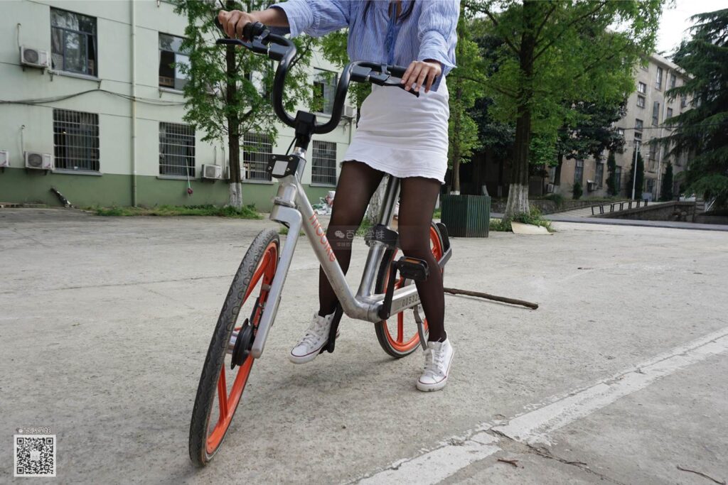 妖精視覺(jué) NO.091 依依 黑絲小姐姐的日常 [73P/62.1MB]插圖2