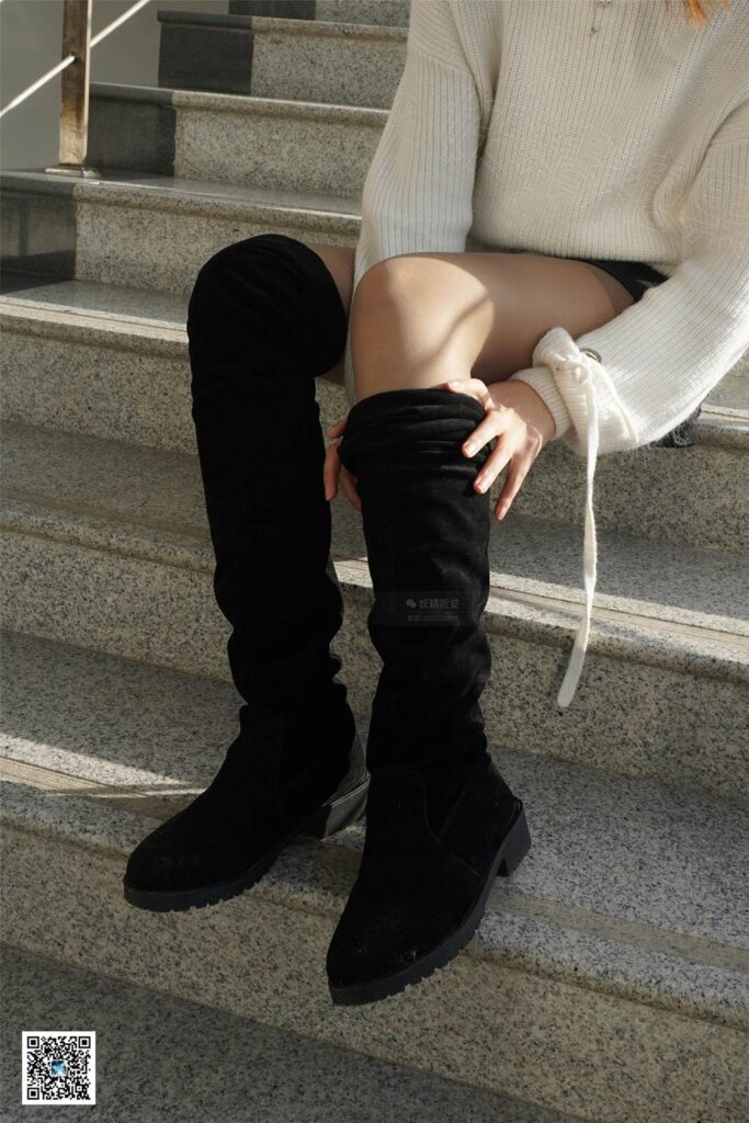 妖精視覺 NO.104 蘇蘇 長靴&高跟，雙色絲襪 [73P/47MB]插圖1