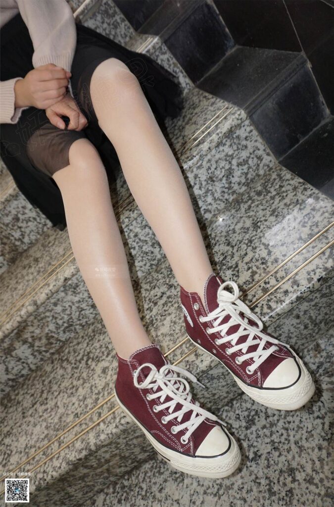 妖精視覺(jué) NO.127 vivi 蘿莉的肉絲襪 [75P/50.3MB]插圖1