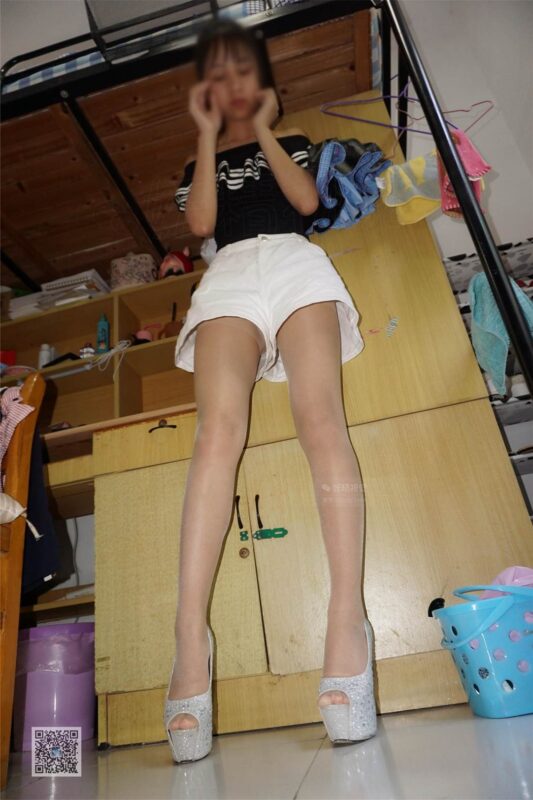 妖精視覺 NO.140 妖妖 女王的肉絲襪 [37P/22MB]-無料攝影圈