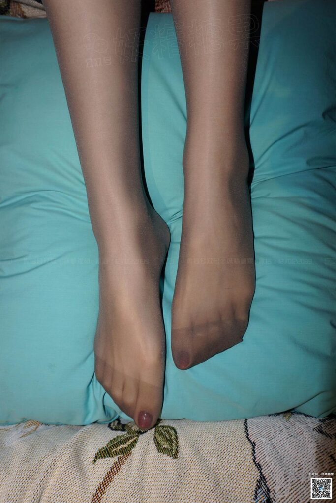 妖精視覺 NO.217 vivi  什么是【5D，512針】絲襪？ [69P/80MB]插圖1