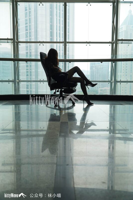 [kittyWawa襪小喵] KT041《絲滑總監（上）》[58P/318MB]-無料攝影圈