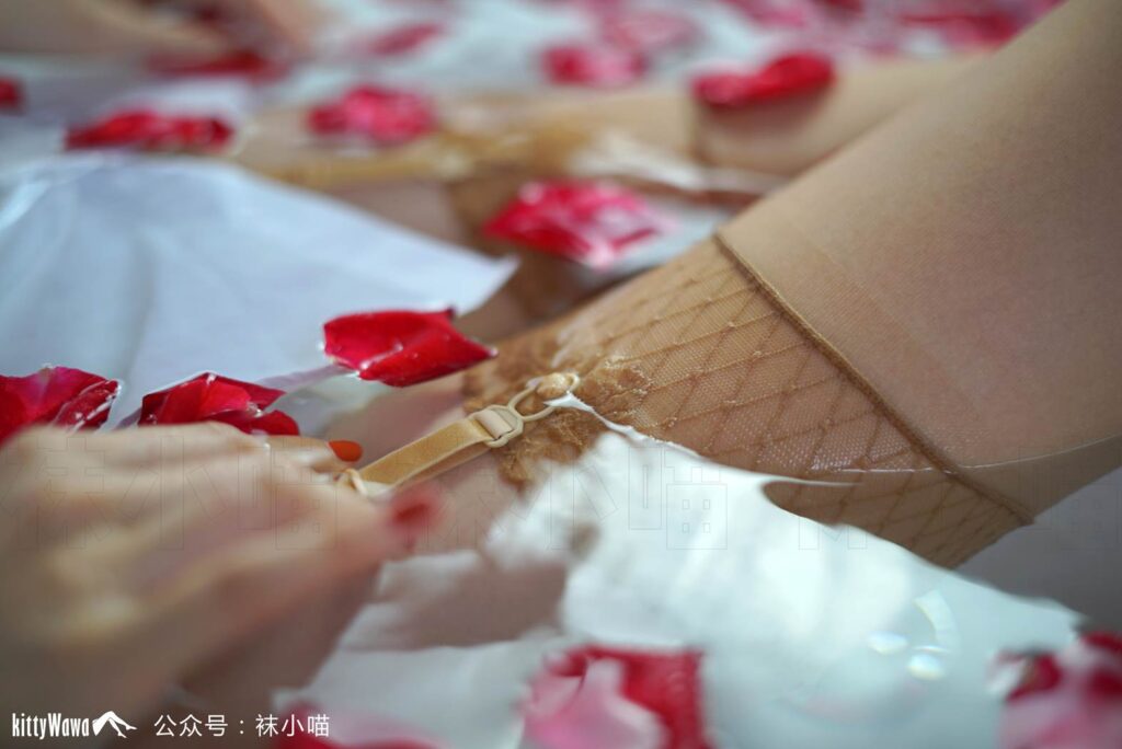 [kittyWawa襪小喵] KT066《復古絲VS白襯衫》[59P/39MB]插圖1