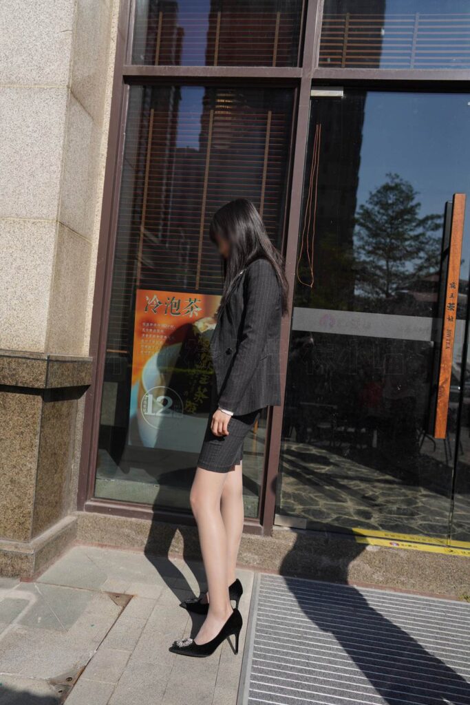 [kittyWawa襪小喵]KT256 戶外職業裝 [98P/177MB]插圖1