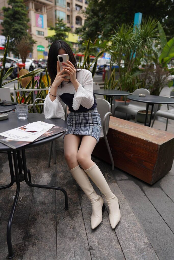 [補(bǔ)發(fā)][kittyWawa襪小喵]KT280 戶外休閑吧 [84+1P/145MB]插圖1