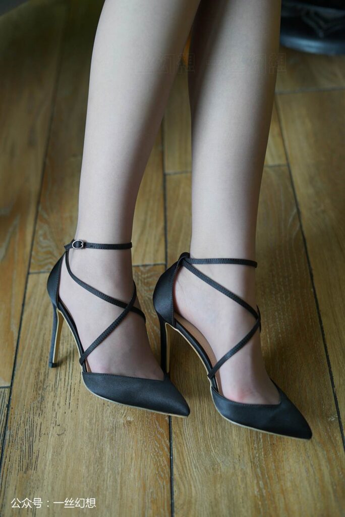 [高絲女子圖鑒]襪小喵×一絲幻想 NZ034 茜茜 [59P/59.3MB]插圖2