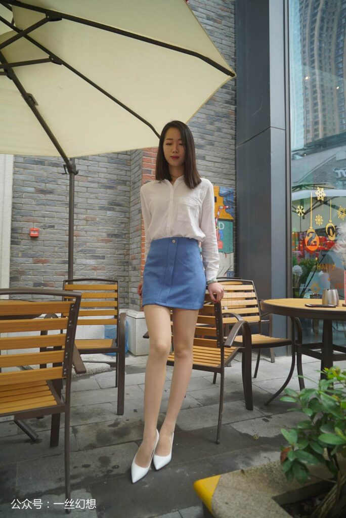 [高絲女子圖鑒]襪小喵×一絲幻想 No.050 茜茜 [59P/49MB]插圖1