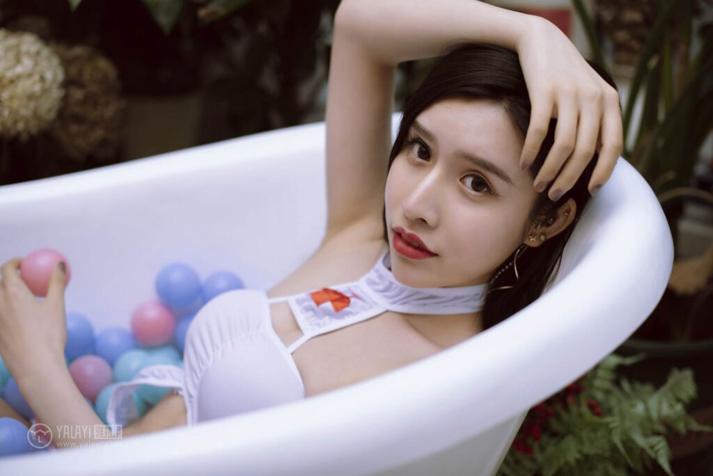[YALAYI雅拉伊] 2018.12.11 No.141 護(hù)士小姐姐 穎瑩 [45P/343MB]插圖3