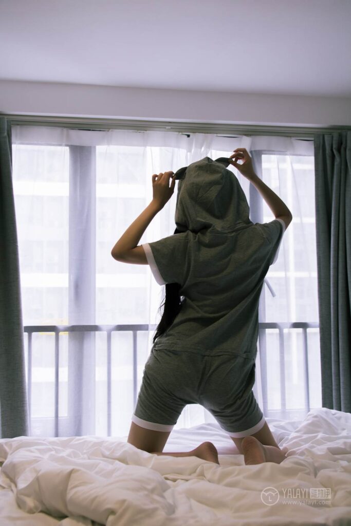 [YALAYI雅拉伊] 2019.03.02 No.201 灰色控龍貓睡衣 小琉 [42P/316MB]插圖3