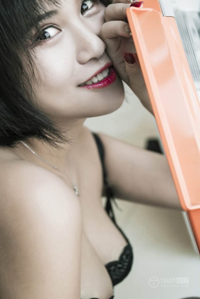 [YALAYI雅拉伊] 2019.04.09 No.240 黑蝴蝶 寶兒 [42P/264MB]插圖3