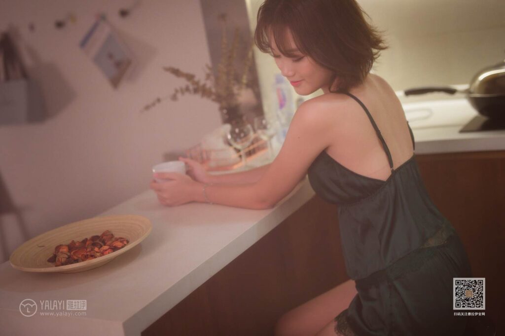 [YALAYI雅拉伊] 2019.09.26 Vol.412 特技小廚娘 良子 [48+1P/1.18G]插圖2