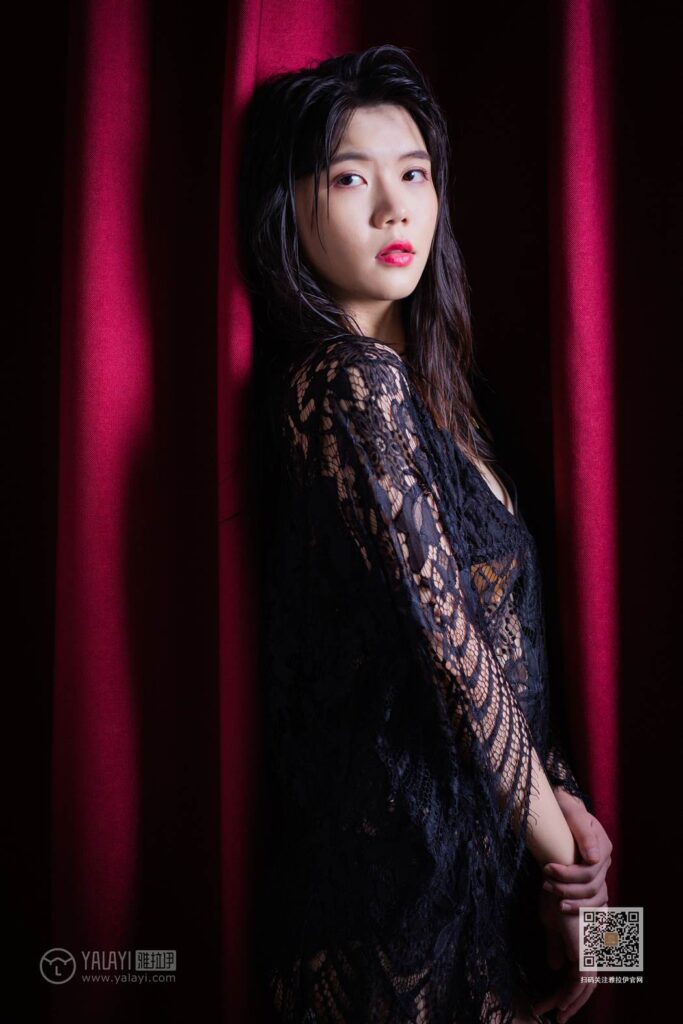 [YALAYI雅拉伊] 2019.10.06 No.422 黑色系 幕后女友 倪倪 [50P/1.06GB]插圖3