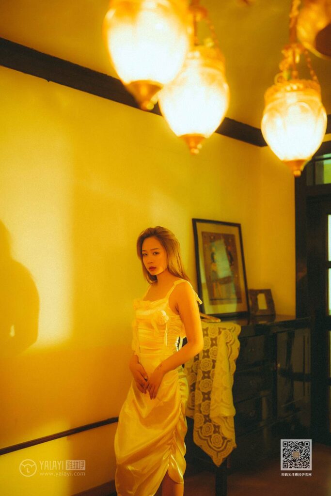 [YALAYI雅拉伊] 2020.04.23 Vol.613 對著暮光呢喃 岳璐璐 [58P/472MB]插圖2