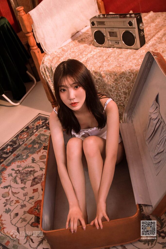 [YALAYI雅拉伊] 2020.05.11 VOL.631 復(fù)古萌妹 小喬 [42P/380MB]插圖3