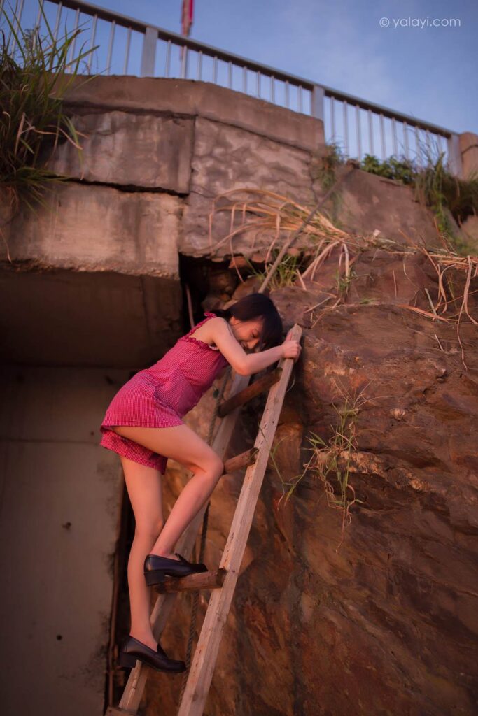 [YALAYI雅拉伊] 2020.09.14 No.702 暮色 落落 [48P/279MB]插圖3