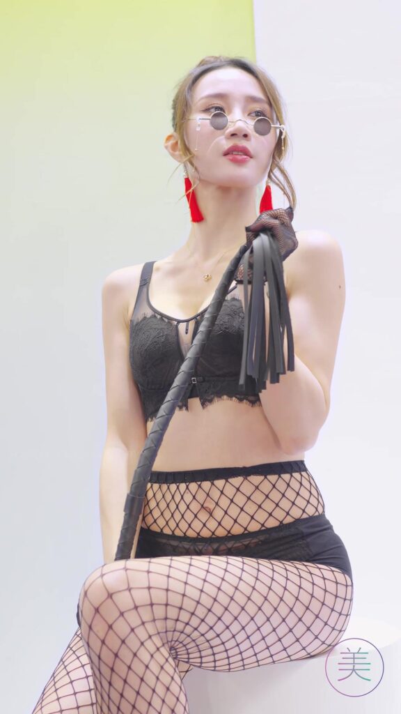 NO.0584 2023 深圳SIUF內(nèi)衣展 #內(nèi)衣秀 Racing Model 17[1V/585MB]插圖3