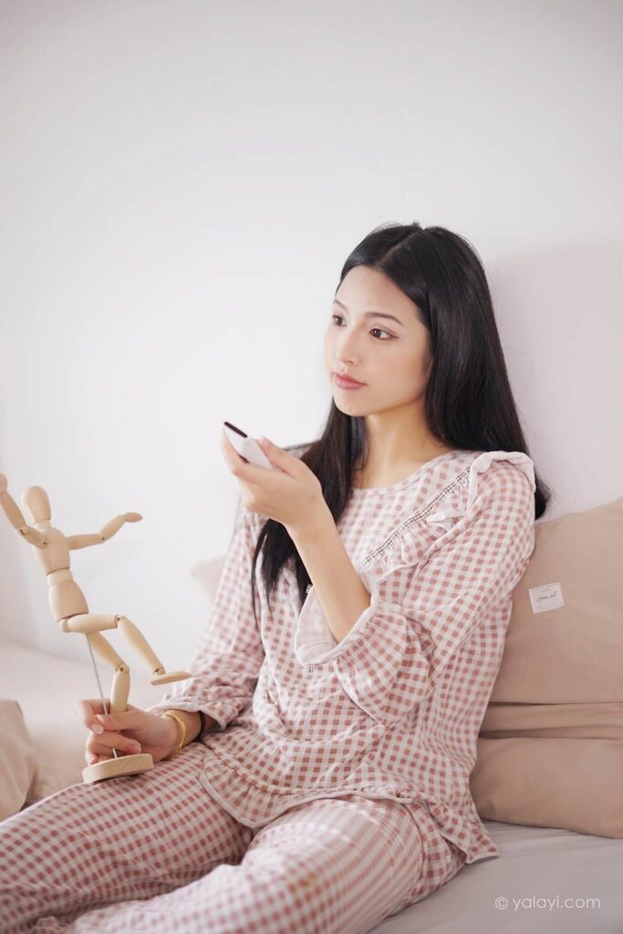 [YALAYI雅拉伊] 2021.09.16 No.841 在家千日好 溪若 [42P/289MB]插圖2