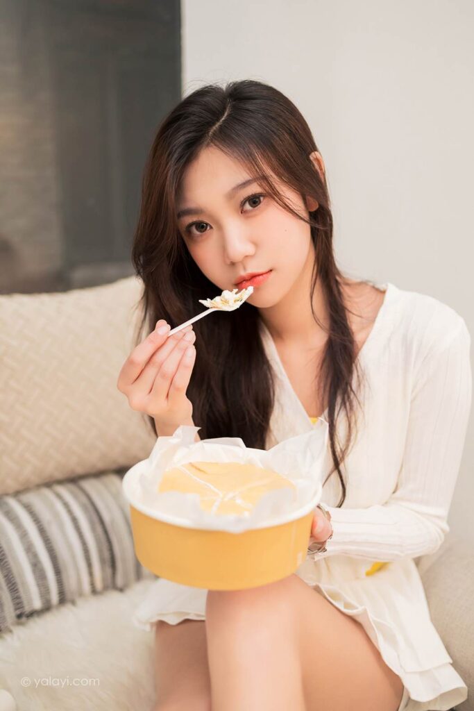 [YALAYI雅拉伊] 2022.04.29 NO.926 太幸運 梓瑤[47P/440MB]插圖3