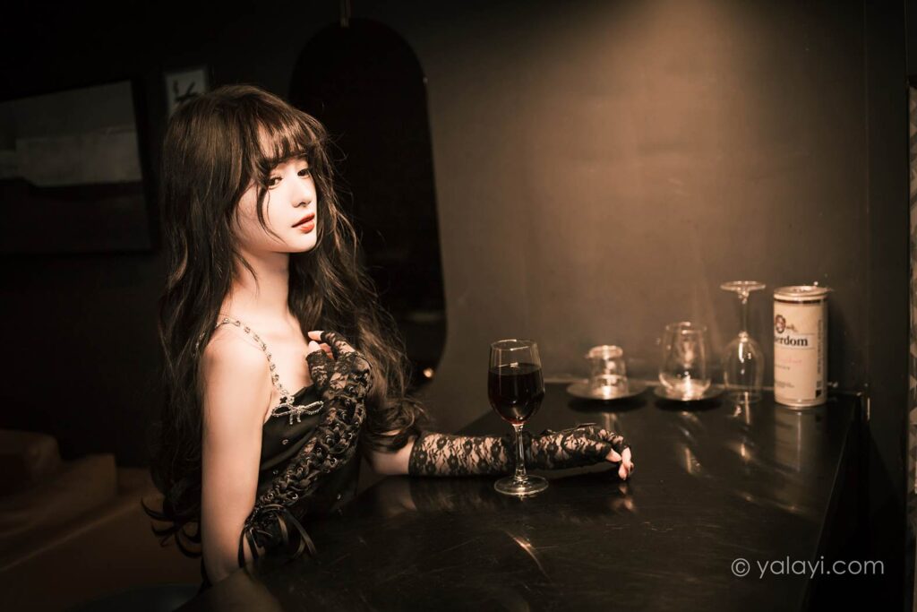 [YALAYI雅拉伊] 2022.11.22 NO.986 一絲憂(yōu)郁 小亭[46P/514MB]插圖1