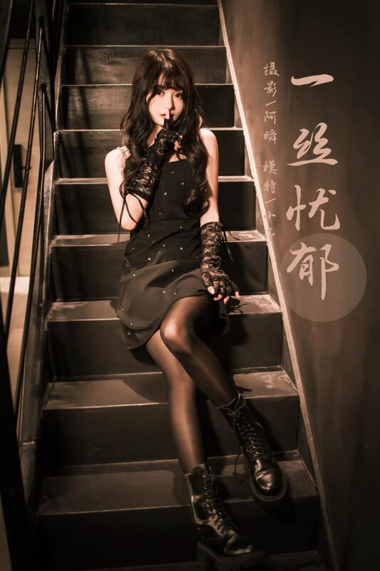 [YALAYI雅拉伊] 2022.11.22 NO.986 一絲憂郁 小亭[46P/514MB]-無料攝影圈