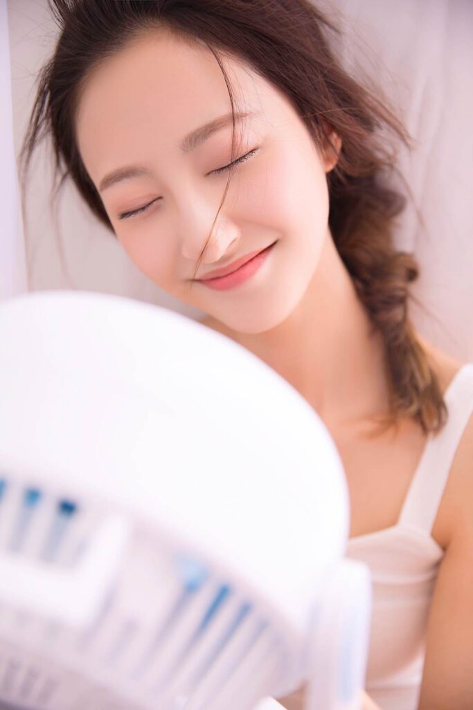 [YALAYI雅拉伊]2023.07.26 NO.1051 眼里花影[24+1P/449MB]插圖2