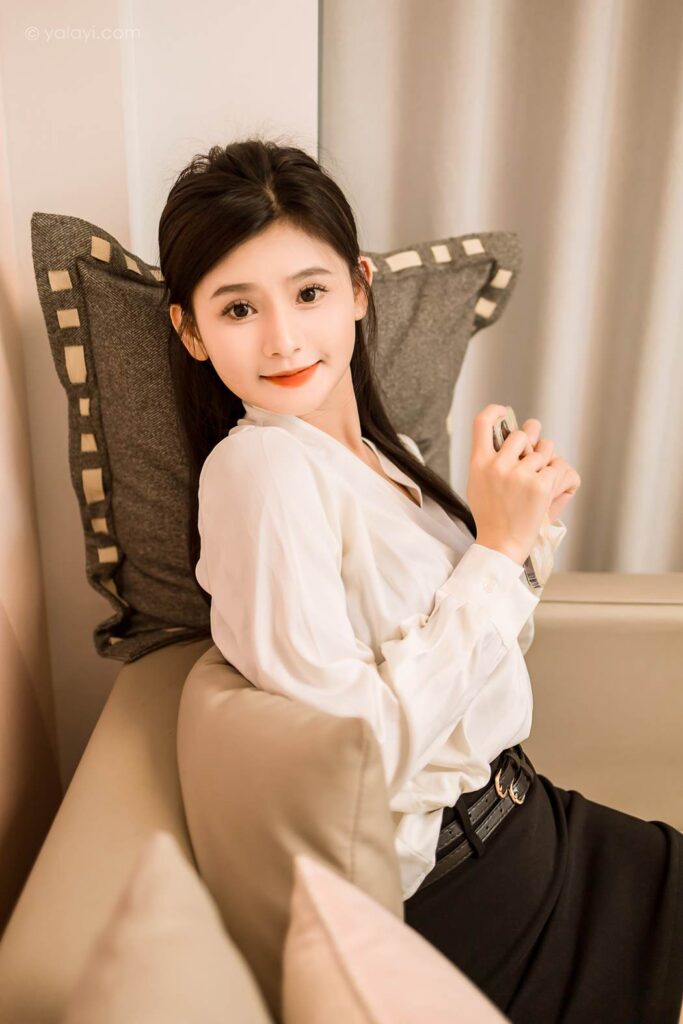 [YALAYI雅拉伊]2023.10.23 NO.1076 白領(lǐng)下班了 若婷[45+1P/217MB]插圖3