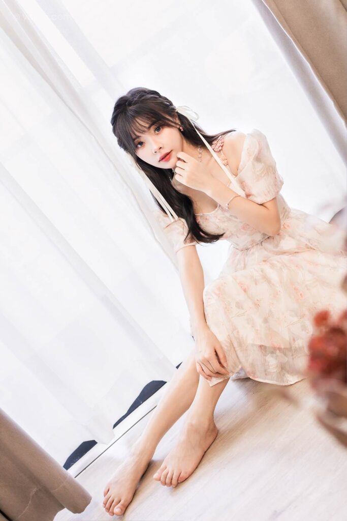 [YALAYI雅拉伊]2023.11.01 NO.1085 小花裙少女 程小蝶[45+1P/236MB]插圖3