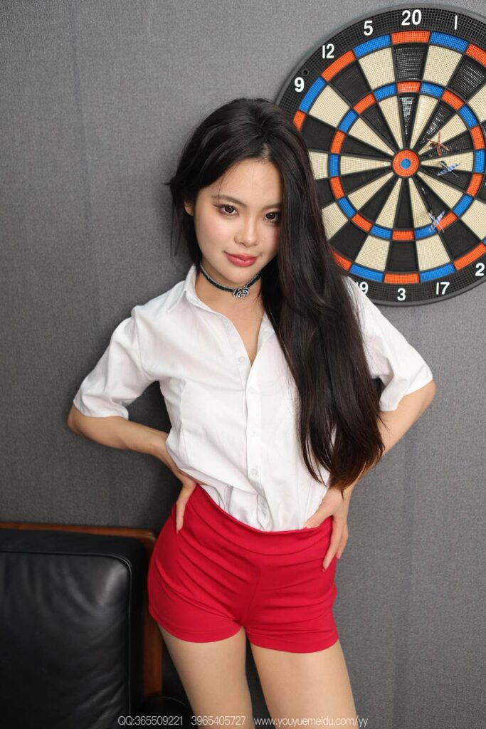 [IESS異思趣向] 2025.07.16 絲享家2107：兔兔《性感紅褲（上）》[84P/100MB]插圖3