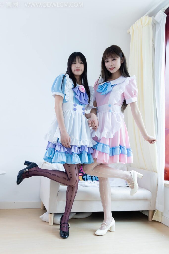 物戀傳媒 NO.2400 茯苓&泡泡-高跟鞋、絲襪、互相撓腳心劇情[169P/1V/4.91GB]插圖