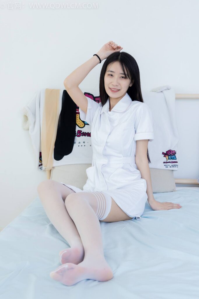 物戀傳媒 NO.2401 菜菜-三雙高跟鞋、大腿襪、護士服[165P/1V/3.78GB]插圖2