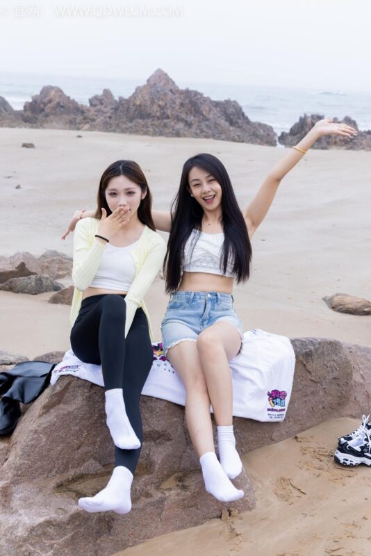 物戀傳媒 NO.2405 嵐嵐泡泡-長靴、運動鞋、白棉襪[170P/1V/6.23GB]-無料攝影圈