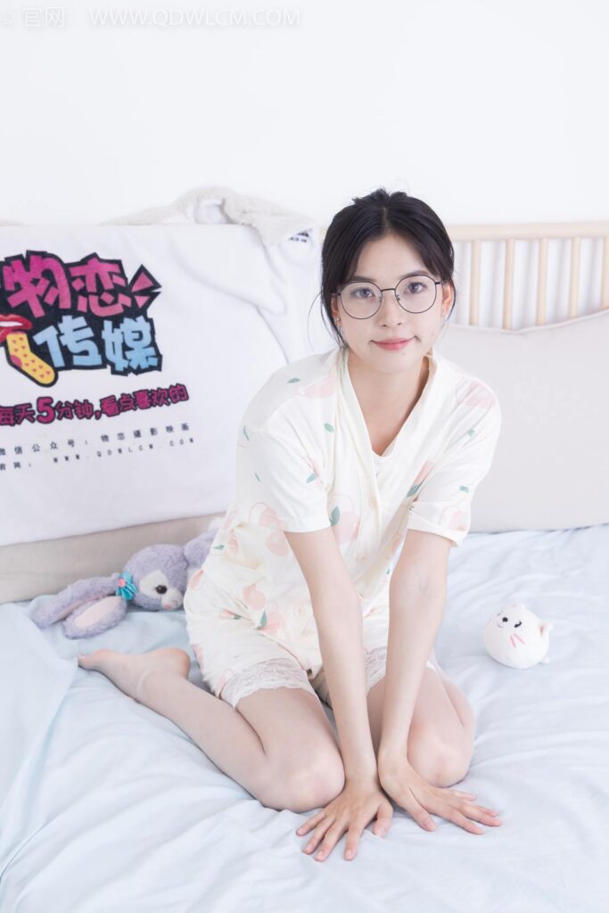 物戀傳媒 NO.2408 茯苓-高跟涼鞋、薄白絲[160P/1V/3.35GB]插圖3