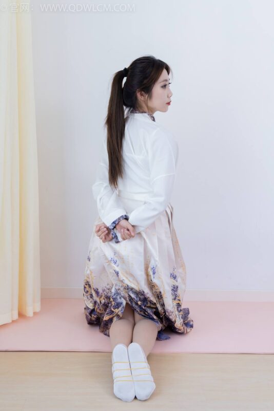 物戀傳媒 NO.2410 泡泡-漢服、平底鞋、白棉襪、白船襪、薄肉絲[170P/1V/5.48GB]-無料攝影圈