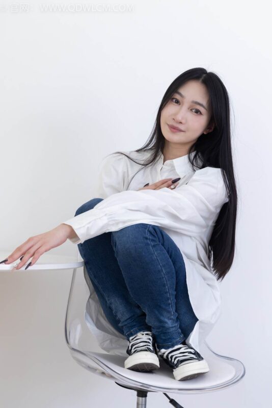 物戀傳媒 NO.2418 小影-帆布鞋、白棉襪、短白絲、裸足[170P/1V/5.35GB]-無料攝影圈