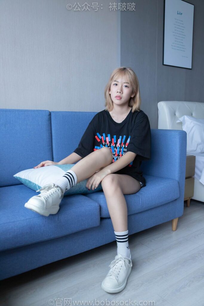 [BoBoSocks襪啵啵]NO.003 果凍-麥昆鞋、白色臟棉襪 [133P/1V/5.97GB]插圖2