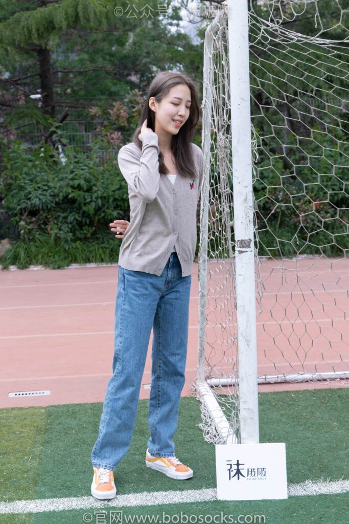 [BoBoSocks襪啵啵]NO.004 泡芙-vans帆布鞋、白棉襪、裸足 [127P/1V/3.26GB]插圖1